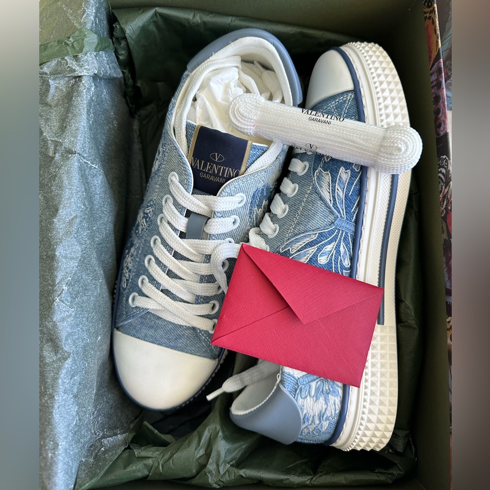 VALENTINO SNEAKERS